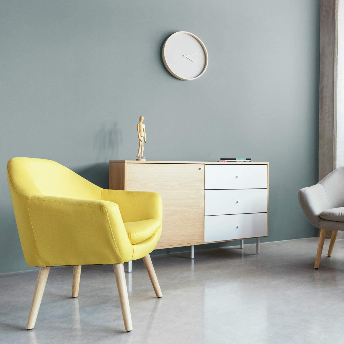 Un sillón minimalista individual estilo nórdico